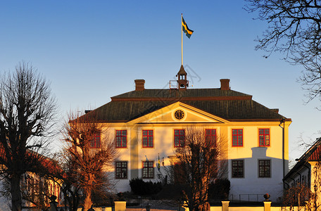 瑞典城堡太阳奢华天空房子大厦建筑蓝色背景图片