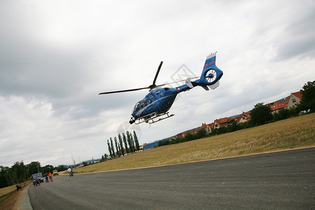 警务直升机救援飞机翅膀旅行法律警察货物解脱送货导航高清图片
