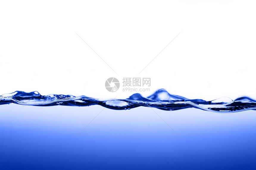蓝水反白液体漩涡水滴流动宏观海浪洗澡气泡自然运动图片