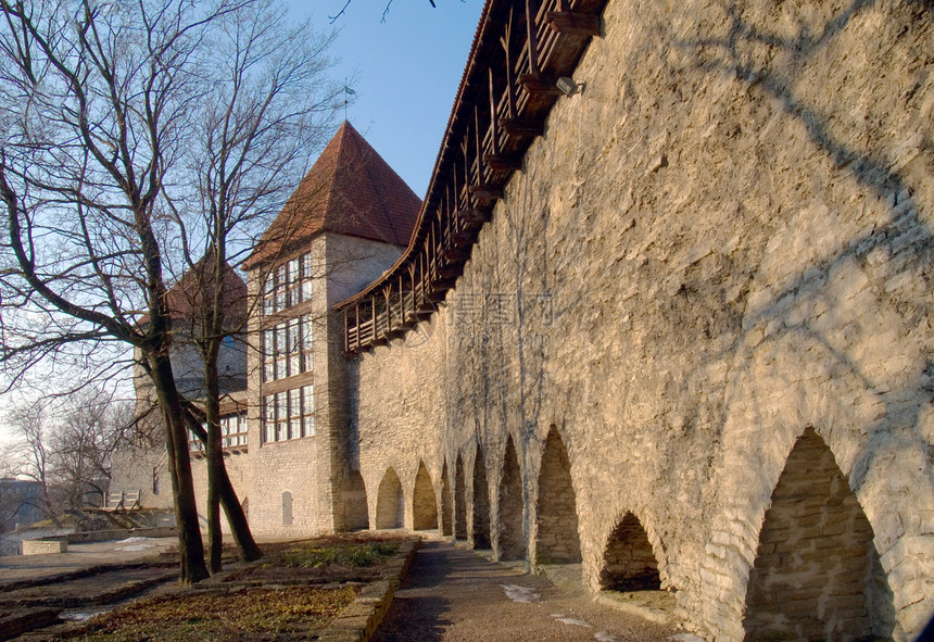 中世纪加固工事和爱沙尼亚首都塔林的塔塔旅游旅行场景城市历史建筑国家古董风向标教会图片