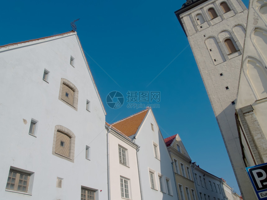 古城街道 爱沙尼亚首都塔林法卡迪斯场景城市建筑风向标教会旅游石头旅行房子景观图片