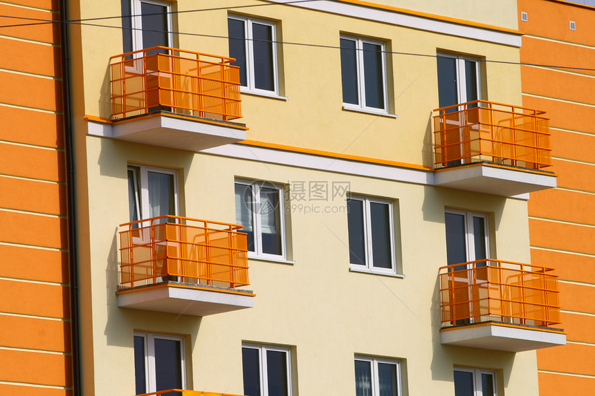 新的现代公寓阳台休息住宅天空橙子晴天房子黄色投资房地产图片