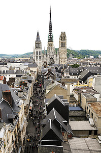 中世纪镇大教堂遗产街道建筑历史性教会传奇背景图片