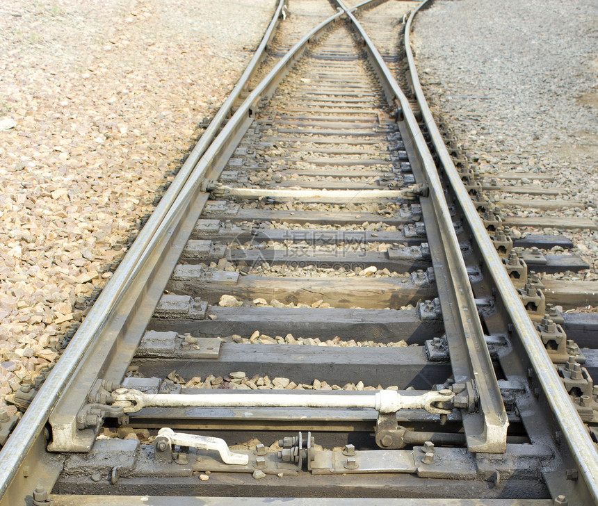 铁路旅行黑色商业水平穿越路口花岗岩车站线条卵石图片