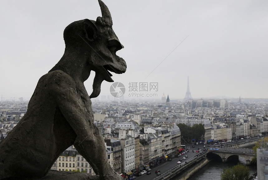 巴黎城市从诺特夫人的钟楼雕像都市天际遗产大教堂怪物天空景观传奇全景图片