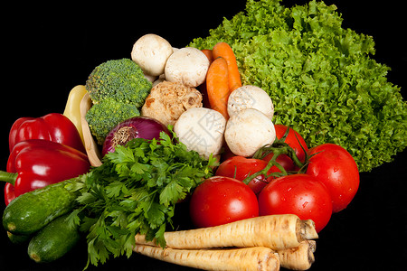 各种蔬菜黄瓜红色胡椒绿色食物洋葱饮食农业沙拉黄色背景图片