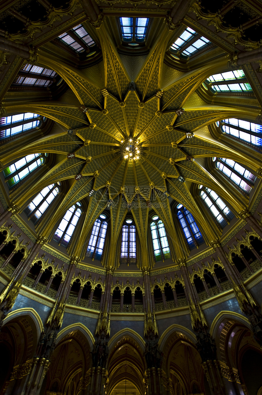 匈牙利议会历史性金子法律建筑柱子首都装饰品纪念碑窗户大理石图片