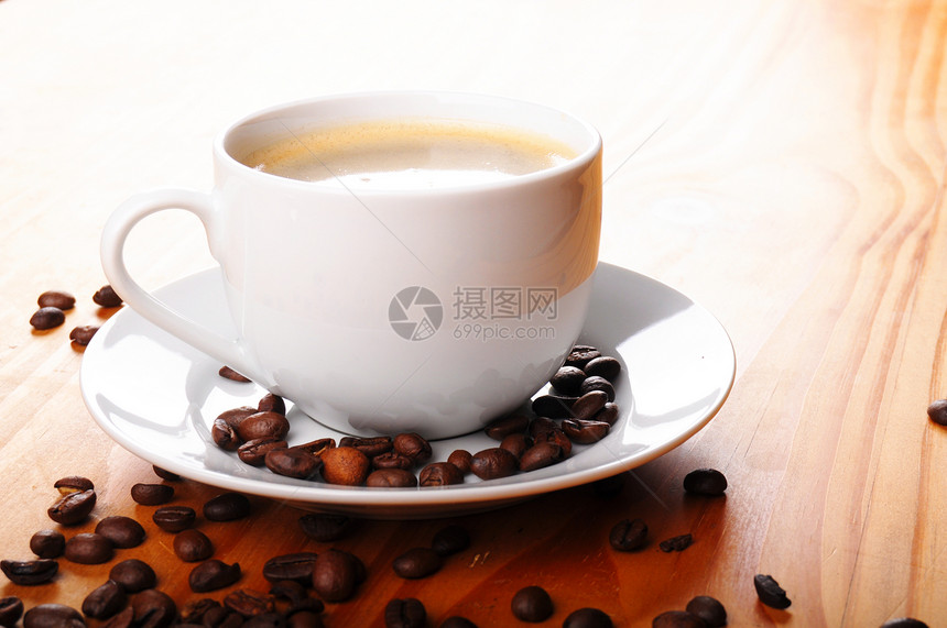 咖啡生活食物早餐背景咖啡店木头静物杯子豆子图片