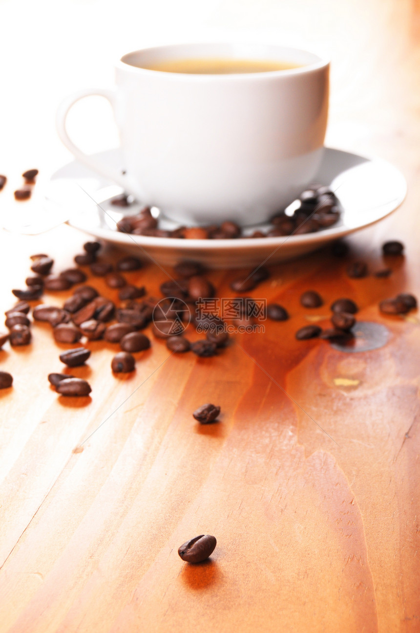 咖啡豆子早餐食物生活咖啡店杯子静物背景木头图片