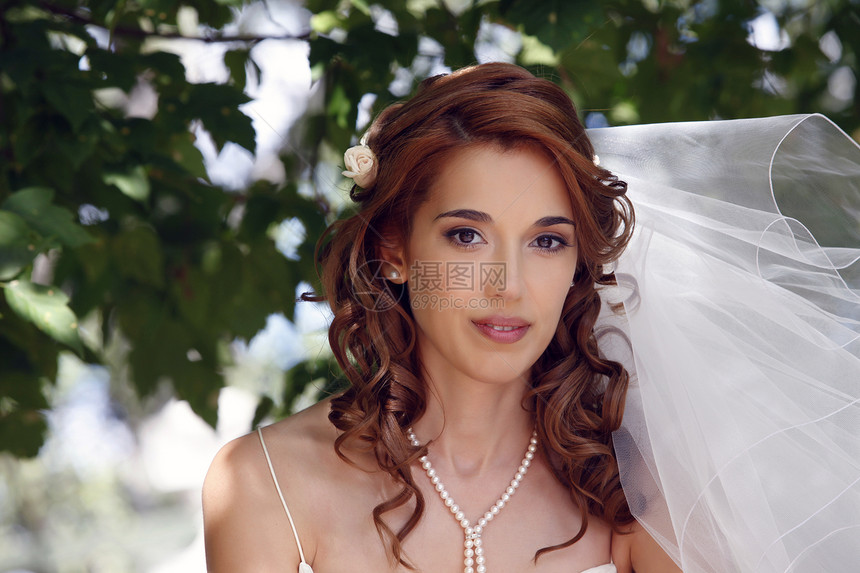 美丽的新娘已婚选手婚礼眼睛未婚夫生活面纱女孩女士项链图片
