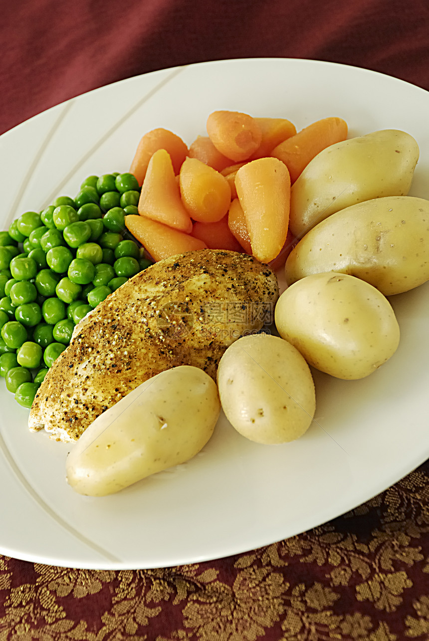 鸡饭蔬菜午餐土豆食物饮食家禽萝卜图片