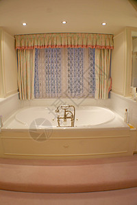 洗浴地毯浴室房子窗帘龙头浴缸温泉喷射机背景图片