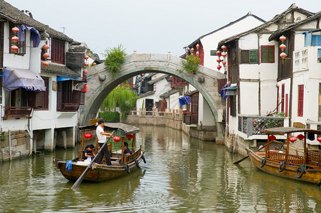 水镇阁楼车道码头旅游地标木头家园市中心遗产农村背景图片