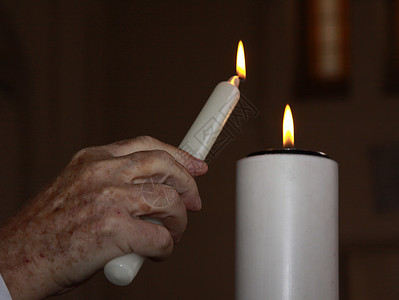 点蜡烛烛光宗教庆典情绪火焰洗礼辉光燃烧钥匙信仰背景图片