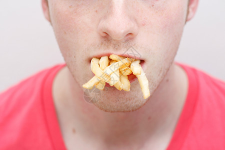 反式脂肪饮食不健康油炸肥胖饥饿食物薯条男性疾病脂肪背景