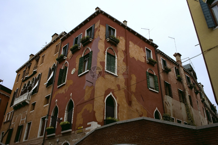 威尼斯的中世纪老房子图片