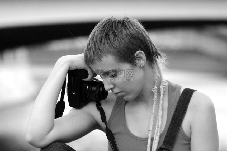 摄影师镜片青年城市女孩投标头发小鸡女士魅力生活图片