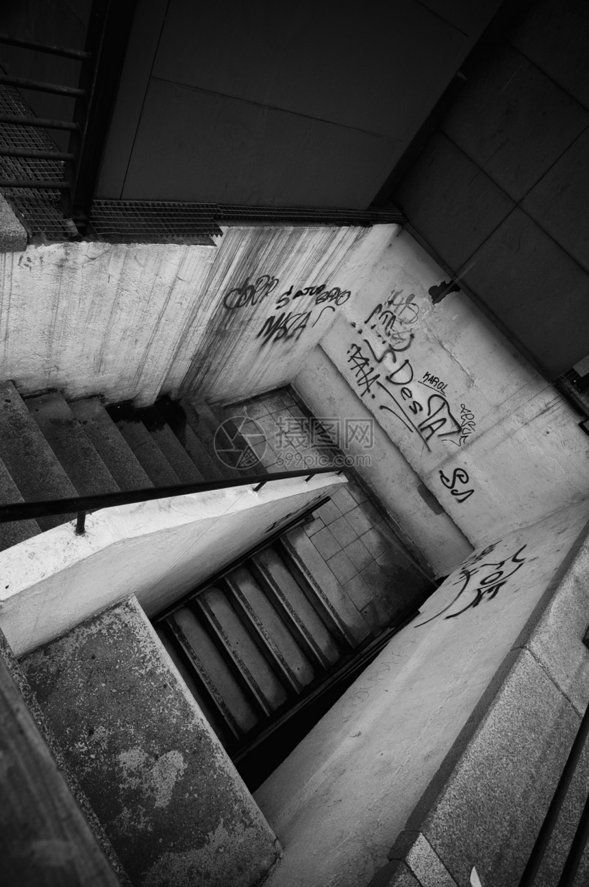 格朗盖楼梯人行道建筑学追求行人远足衰变走廊产品场景艺术品图片