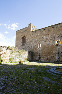 城堡 在S 十二中成为堡垒的封建王宫游客建筑学囚犯文化吸引力护城河建筑石头历史地区背景图片