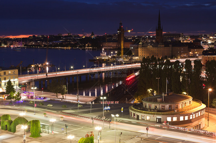 卡塔琳娜电梯顶端的斯德哥尔摩夜幕现场运输渡船地区码头天线场景房子窗户港口建筑图片