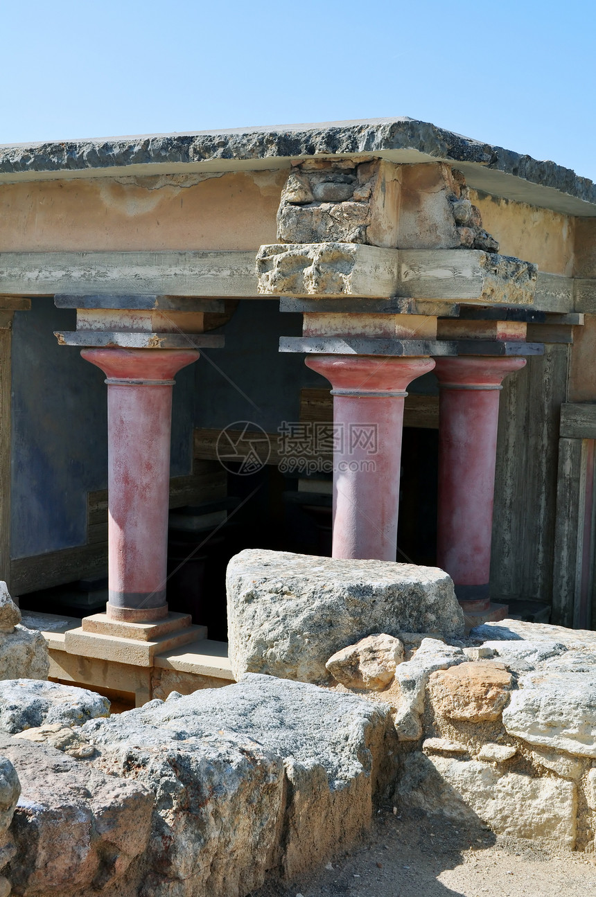 Knossos Crete的考古遗址游客文明神话历史建筑学考古学柱子古董寺庙废墟图片