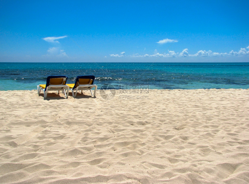沙滩度假棕榈娱乐天气阳光乐趣蓝色海洋热带天空旅游图片