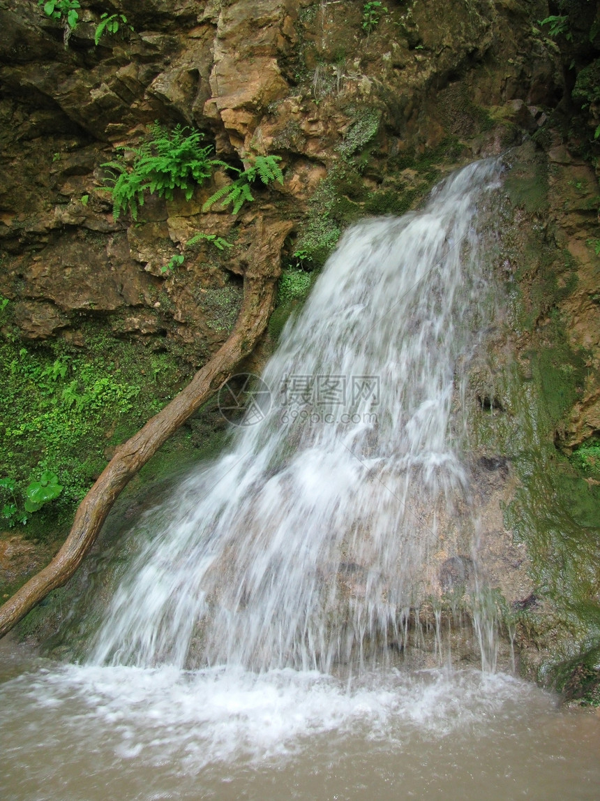 瀑布青菜石头风景岩石背景晴天频道自然保护区河流旅行图片