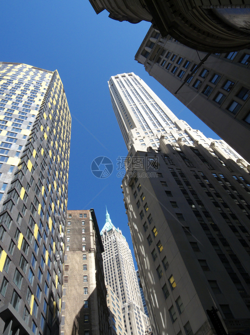 办公大楼商业城市天空旅行建筑学摩天大楼蓝色玻璃反射职场图片