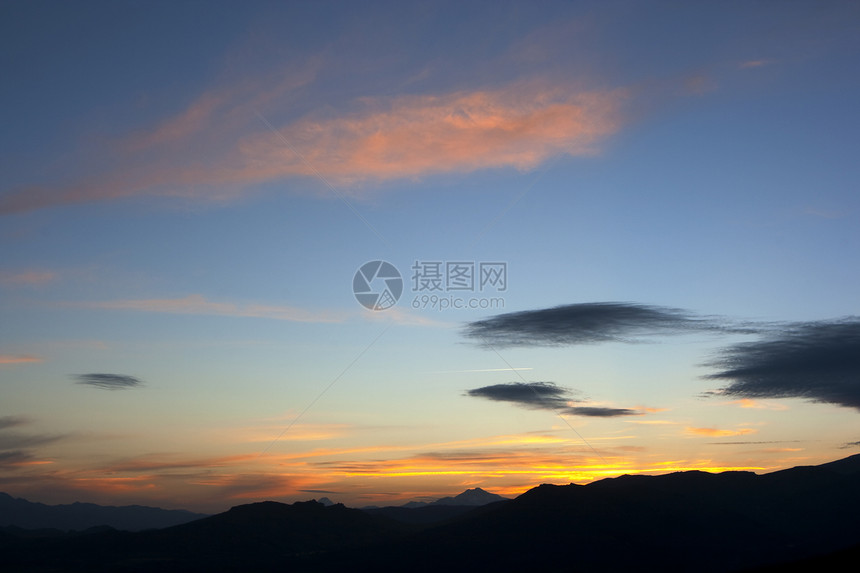 山丘地貌地平线风景天空日落顶峰水平图片