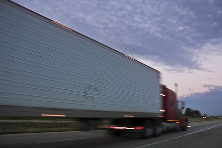 加载项半卡车商业沟通加载司机安全房子驾驶柴油机运输货物背景