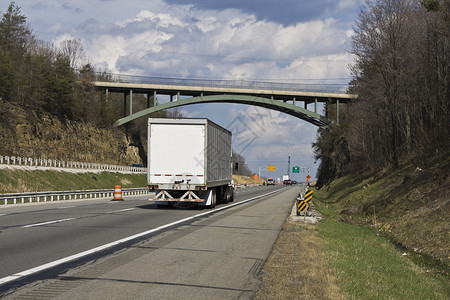 10号州际公路半卡车高速公路高清图片