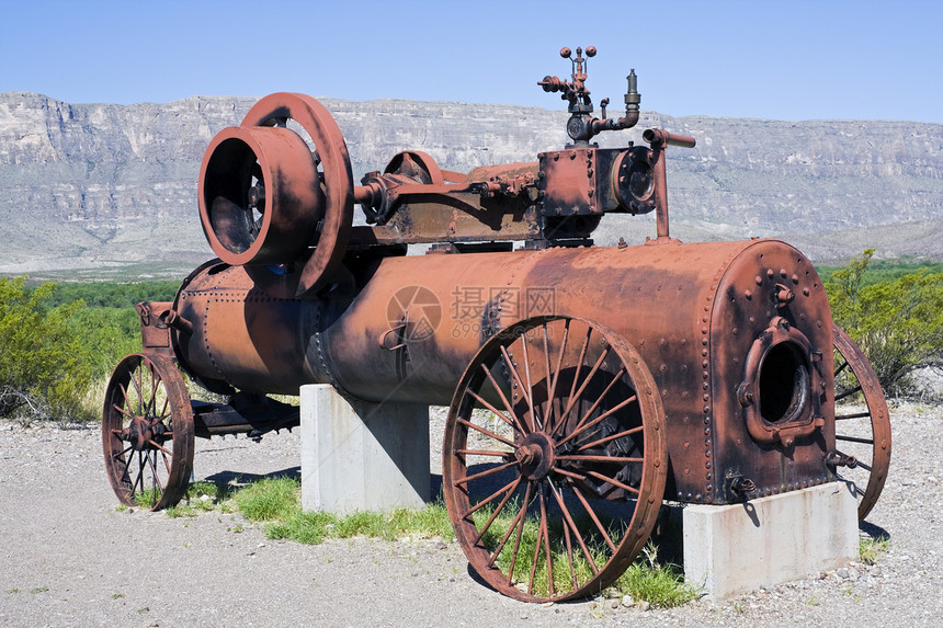 蒸汽发电拖拉机图片