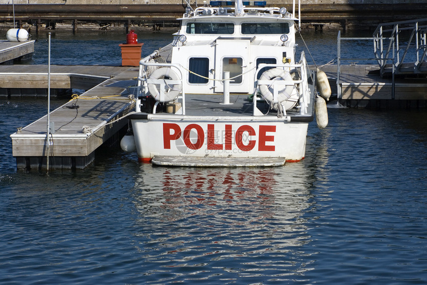 警察船监视刑事警官海浪反射救援安全法律服务犯罪图片