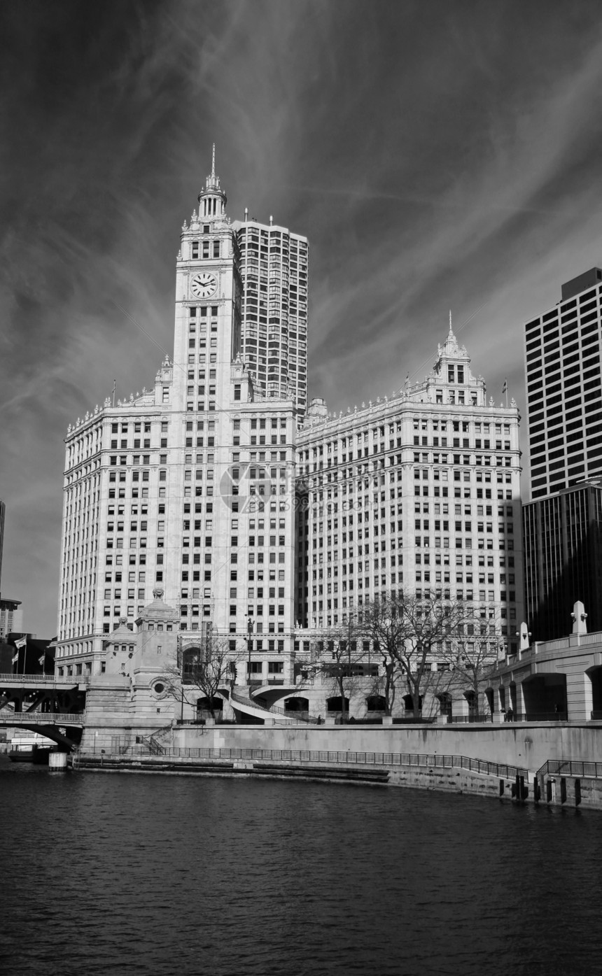 芝加哥天际高楼地标景观办公室城市海军环形中心反射阳光图片