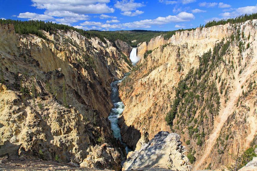 黄石公园的大峡谷山脉公园艺术家国家瀑布旅行侵蚀假期悬崖流动图片