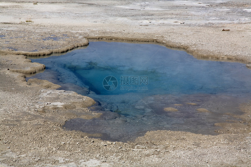 黄石公园下盖泽河流域的风景力量旅行天空场景公园国家火山地质学阳光喷泉图片