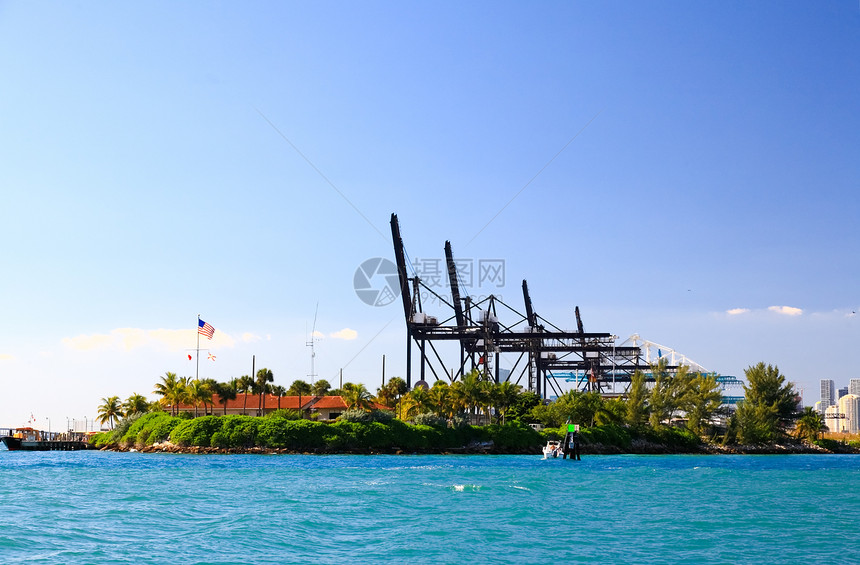 迈阿密港国际船运海湾货物出口仓库港口运输大德热带图片