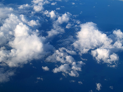 天空中云彩的图像法庭天堂日光天气多云荣耀白色蓝色气象背景图片