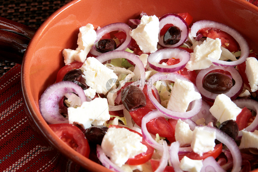 希腊沙拉洋葱食物蔬菜水平盘子美食山羊陶器摄影图片