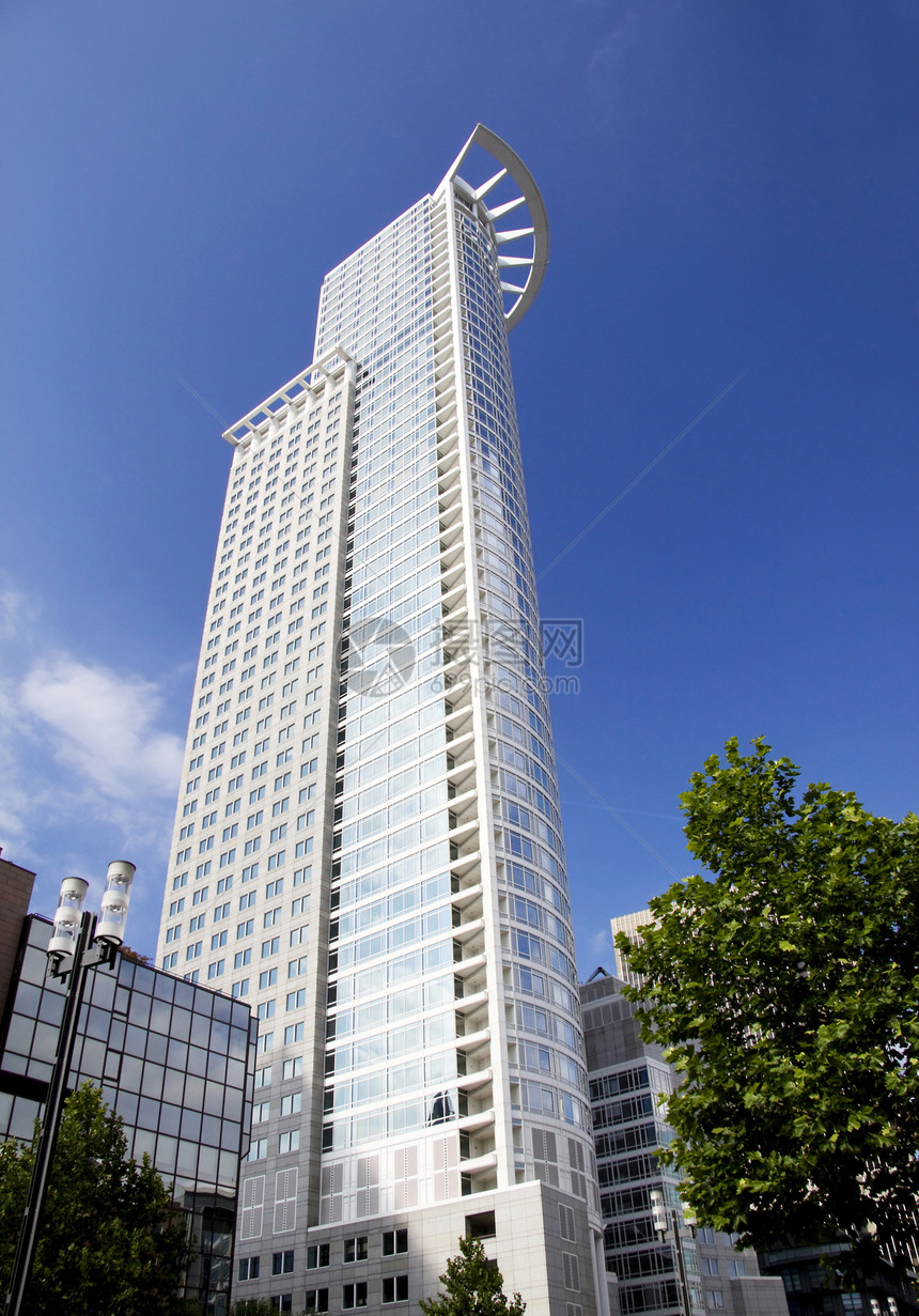 创意摩天大楼玻璃金融办公室技术天空中心金属蓝色商业建筑图片