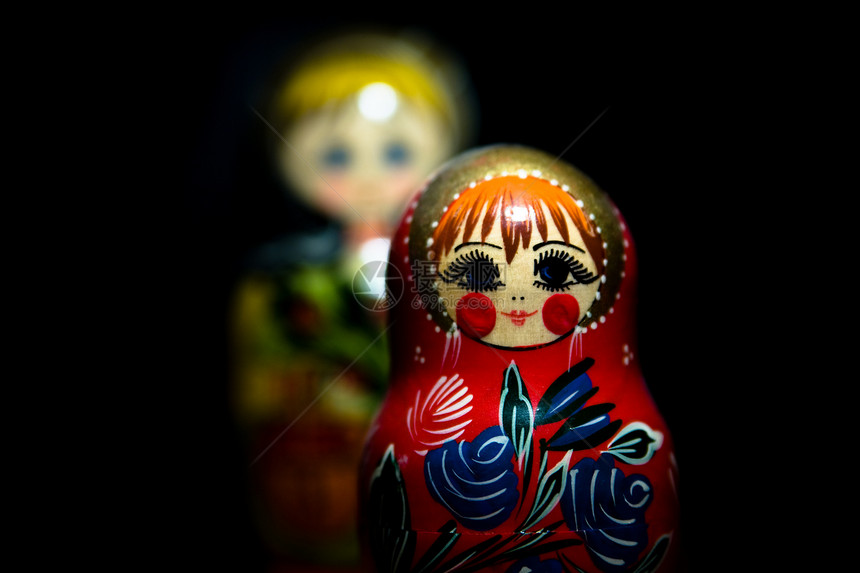 俄罗斯国民宝贝收藏女孩白色家庭红色女性娃娃玩具尺寸图片