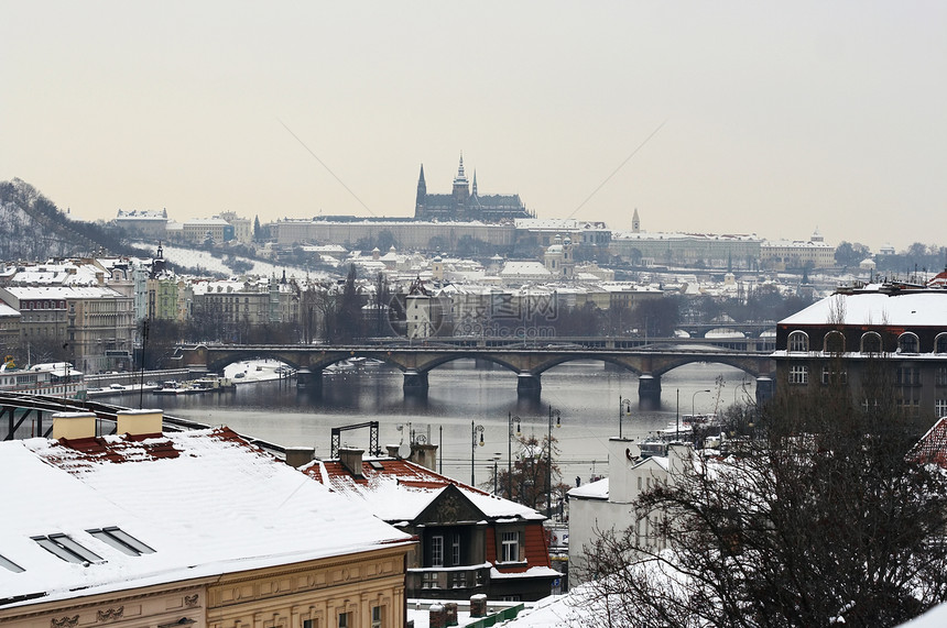 布拉格冬季的天线图片