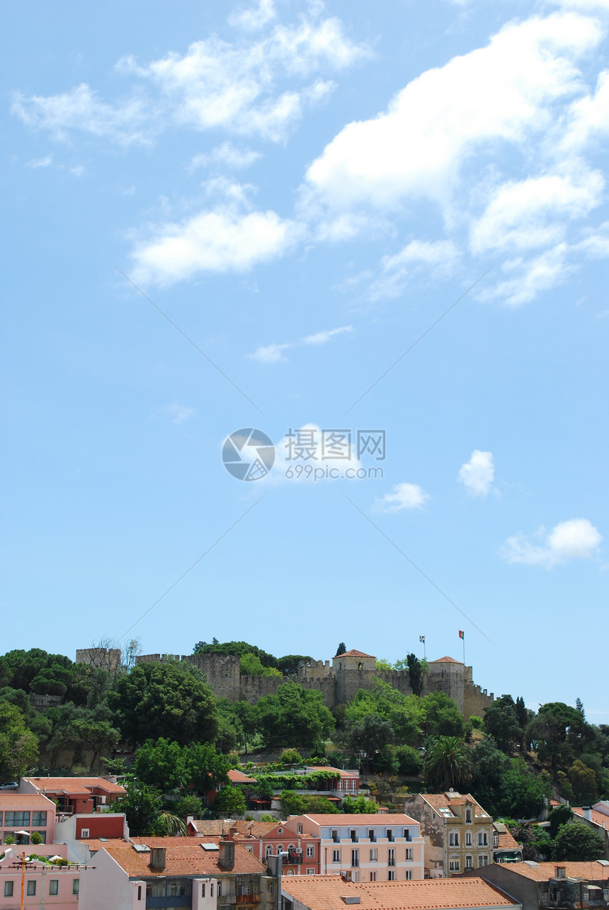 葡萄牙里斯本圣豪尔赫城堡城市风景房子天空建筑学场景住宅全景蓝色植物图片