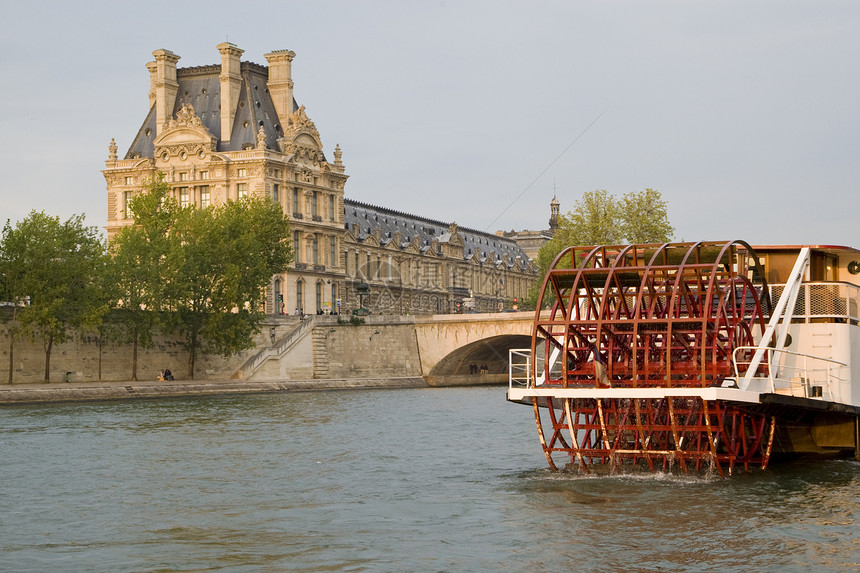 巴黎和塞纳河天空城市生活旅游反射蓝色城市河岸日落文化地方图片