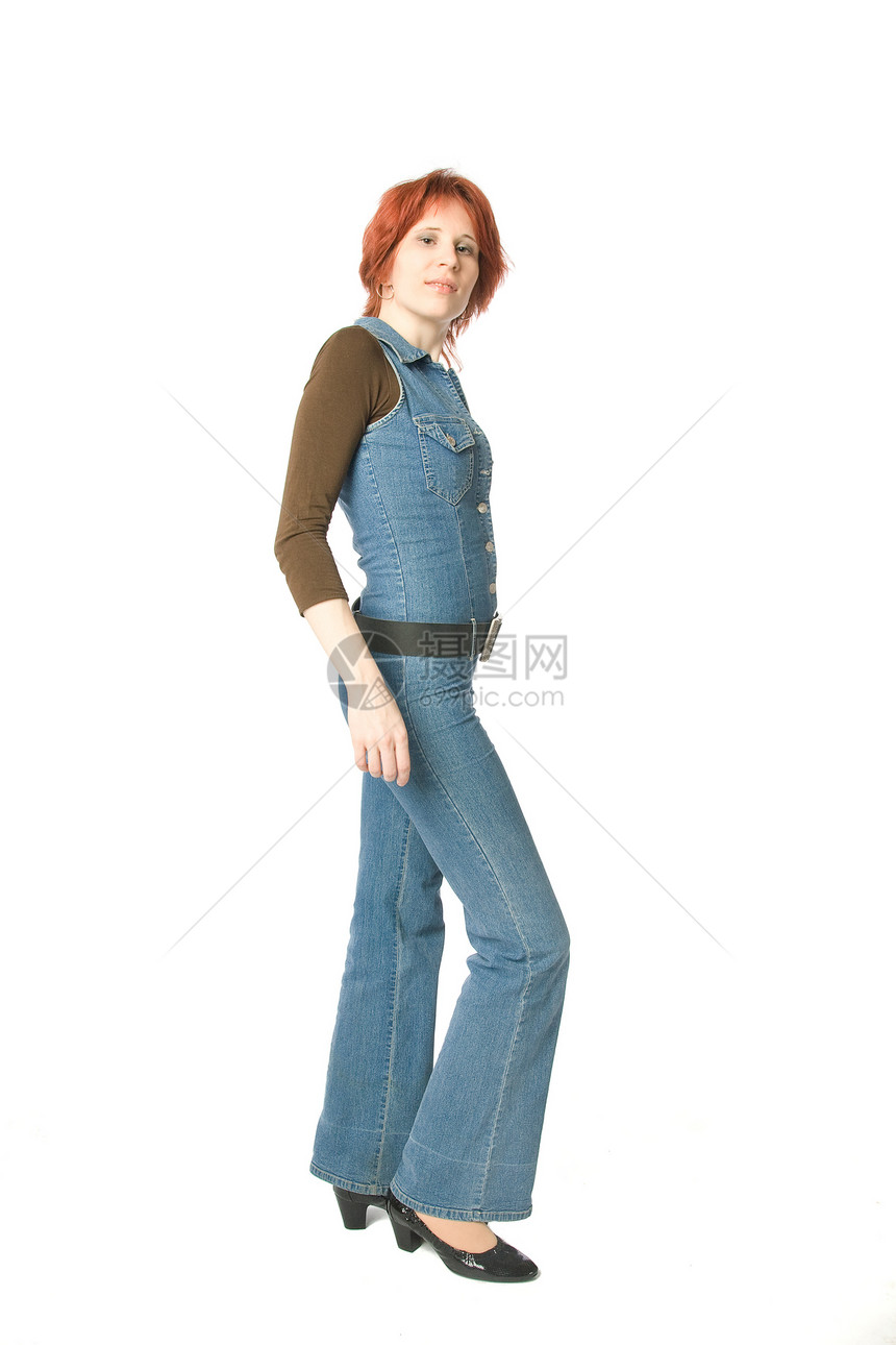 青年妇女棕色优雅蓝色牛仔裤腰带夹克女性头发白色牛仔布图片