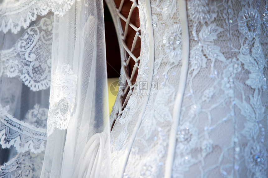 婚纱和面纱仪式按钮女士工艺风俗女性新娘婚礼面纱装饰品图片
