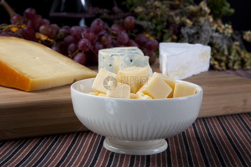 奶酪面包桌子营养立方体食物美食奶制品水果图片