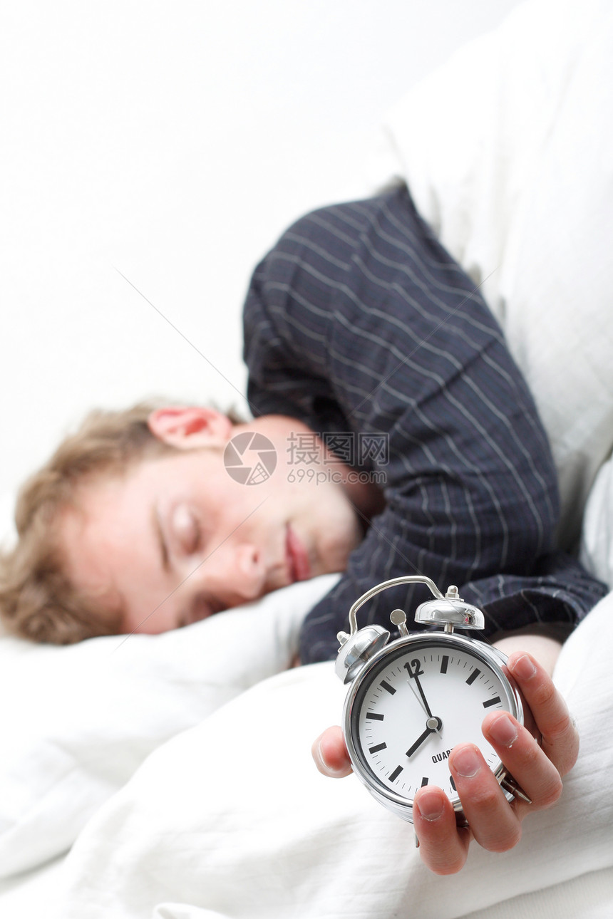 睡觉男性水平枕头男人时间轨枕唤醒卧室桌子警报图片