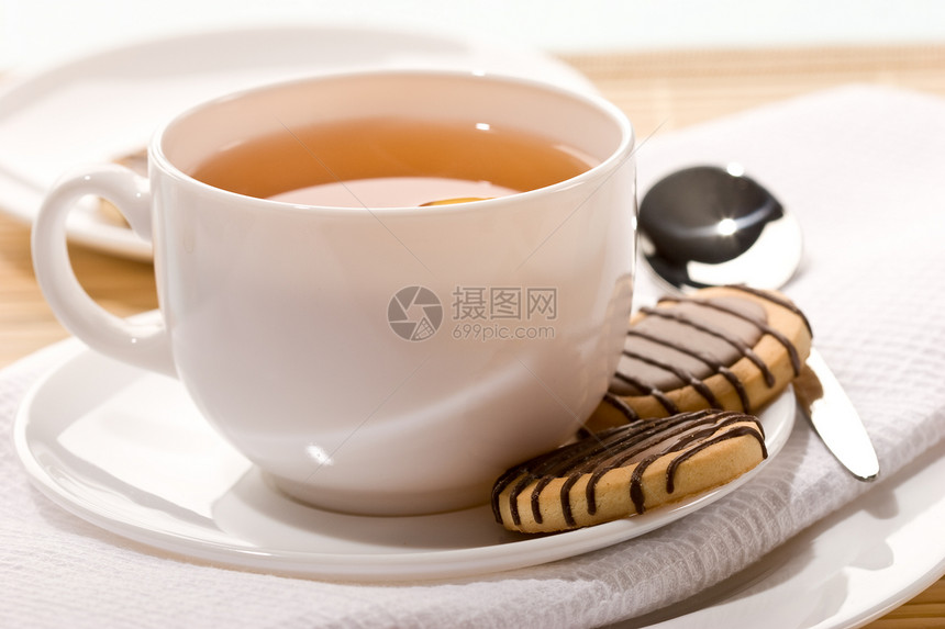 茶杯茶巧克力甜点盘子血管杯子糕点早餐食物白色图片
