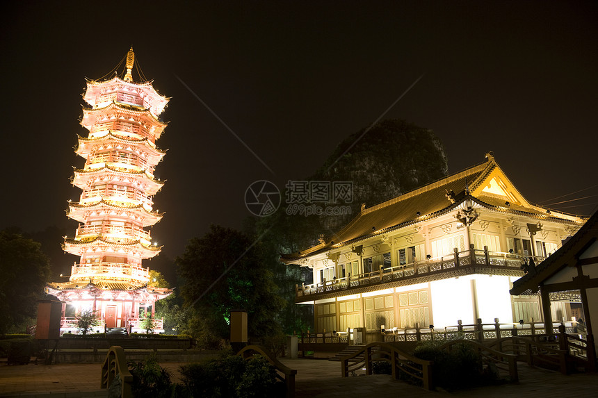 穆隆湖塔和建筑物 中国桂林寺庙宝塔建筑学历史性宗教建筑图片